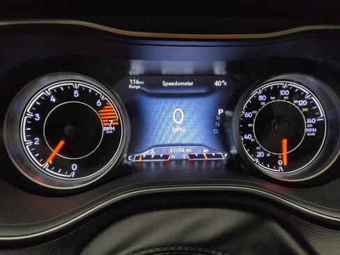 Used 2020 Jeep Cherokee Limited w/ Technology Group image 23