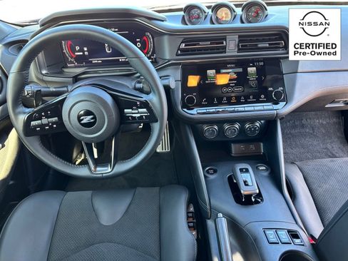 Certified 2025 Nissan Z Performance w/ Floor Mat Package image 15