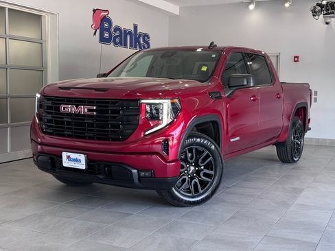 Used 2023 GMC Sierra 1500 Elevation AWD/4WD image 2