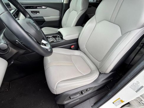 Used 2024 Honda Pilot Touring image 20