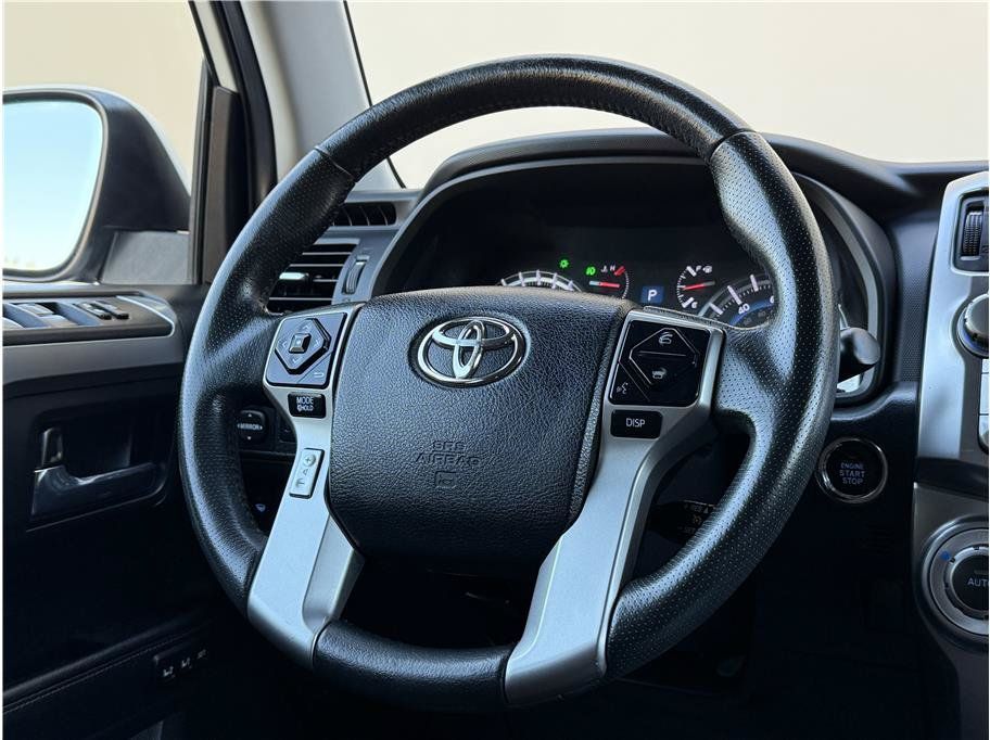 Used 2018 Toyota 4Runner Limited AWD/4WD image 8