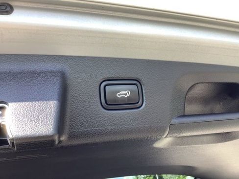 Used 2022 Hyundai Palisade SEL w/ Premium Package image 11