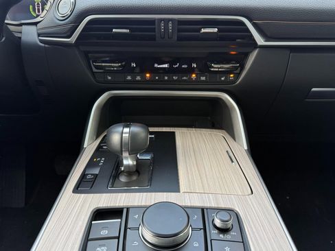 Used 2025 MAZDA CX-70 Plug-In Hybrid w/ Premium Pkg image 38