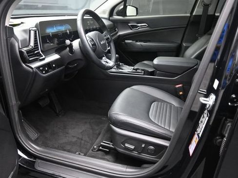 Used 2025 Kia Sportage SX FWD image 17
