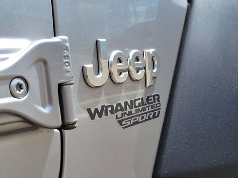 Used 2021 Jeep Wrangler Unlimited Sport AWD/4WD image 34