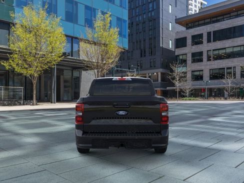 New 2026 Ford Maverick Lobo image 5