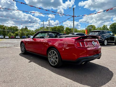 Used 2012 Ford Mustang GT Premium image 13