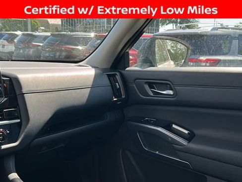 Certified 2023 Nissan Pathfinder SL AWD/4WD image 22