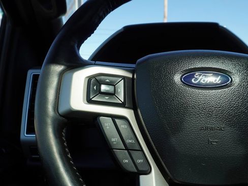Used 2018 Ford F150 Lariat w/ Equipment Group 502A Luxury AWD/4WD image 20
