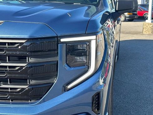 New 2026 GMC Sierra 1500 Elevation image 10