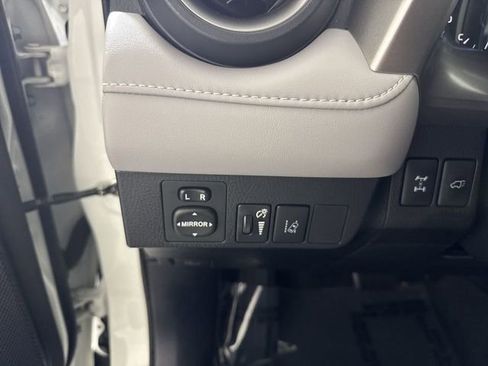 Used 2018 Toyota RAV4 XLE image 14