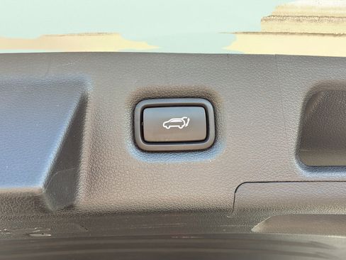 Used 2020 Hyundai Santa Fe SEL w/ Convenience + Premium Package FWD image 30