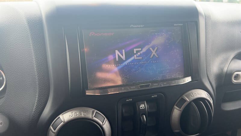 Used 2013 Jeep Wrangler Unlimited Sport AWD/4WD image 19