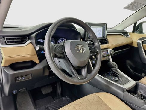 Certified 2022 Toyota RAV4 XLE AWD/4WD image 9
