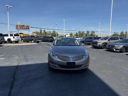 Used 2016 Lincoln MKZ w/ Equipment Group 300A Reserve FWD image 7