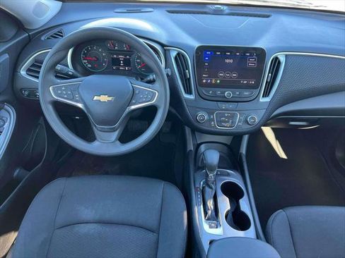 Used 2023 Chevrolet Malibu LS FWD image 10