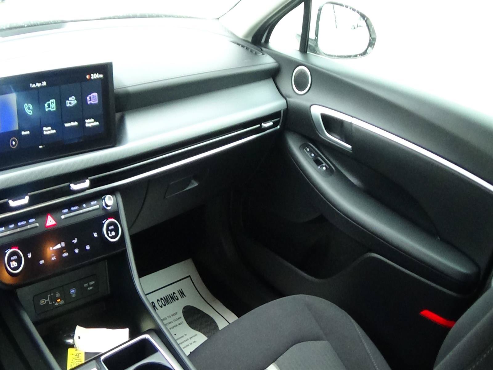 Used 2025 Hyundai Sonata SEL FWD image 13