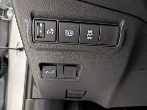 New 2026 Toyota Corolla Cross XLE image 19