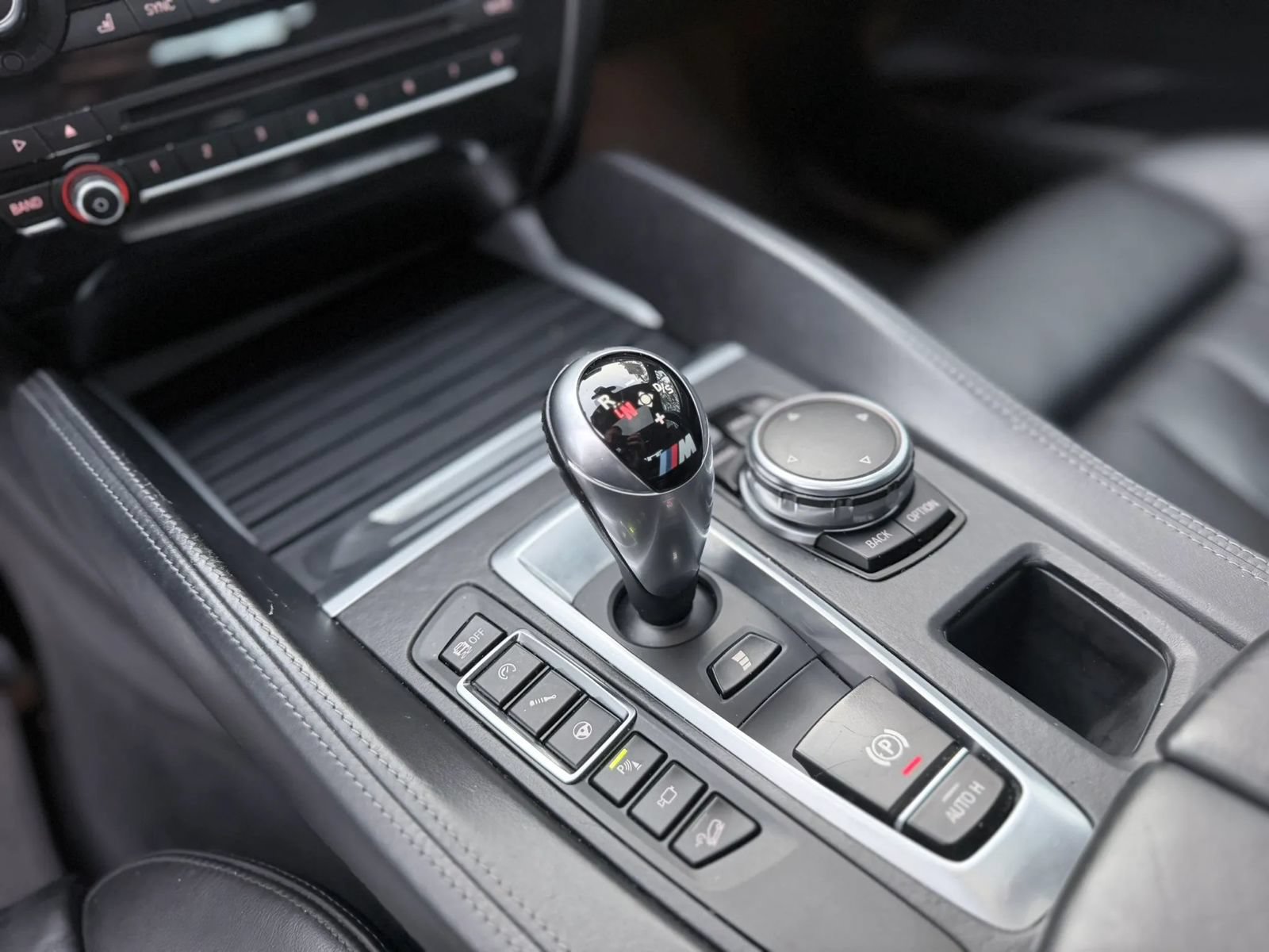 Used 2016 BMW X6 M AWD/4WD image 28