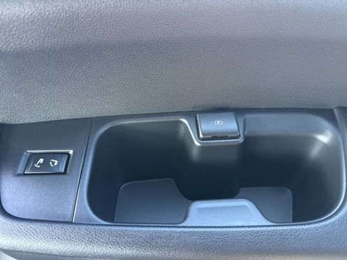 New 2026 Nissan Armada SL w/ Captain's Chari Seat Package image 12