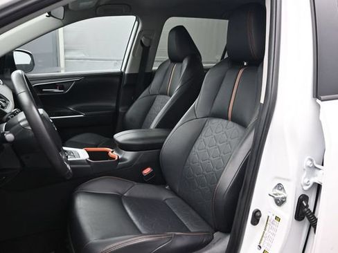 Used 2024 Toyota RAV4 Adventure AWD/4WD image 5