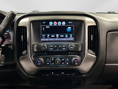 Used 2018 Chevrolet Silverado 1500 LT w/ All Star Edition image 28