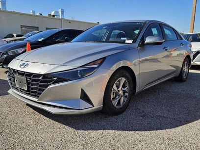 Certified 2023 Hyundai Elantra SE