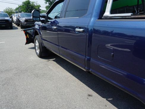 Used 2019 Ford F350 Platinum w/ Platinum Ultimate Package AWD/4WD image 15