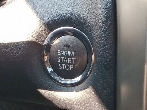 Used 2019 Lexus GX 460 image 23