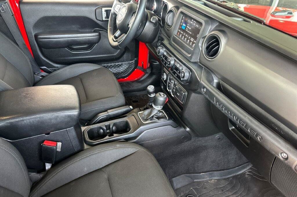 Used 2021 Jeep Wrangler Unlimited Sport AWD/4WD image 16