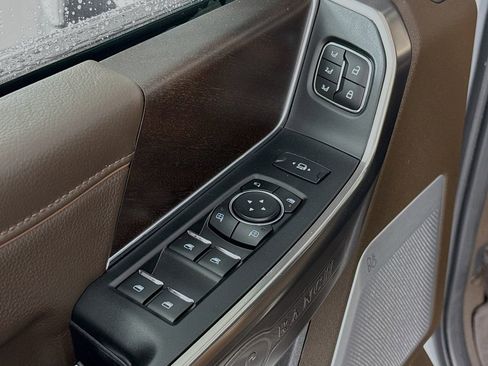 Used 2023 Ford F350 King Ranch image 18