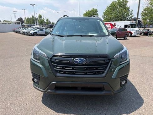 Used 2024 Subaru Forester Premium AWD/4WD image 8