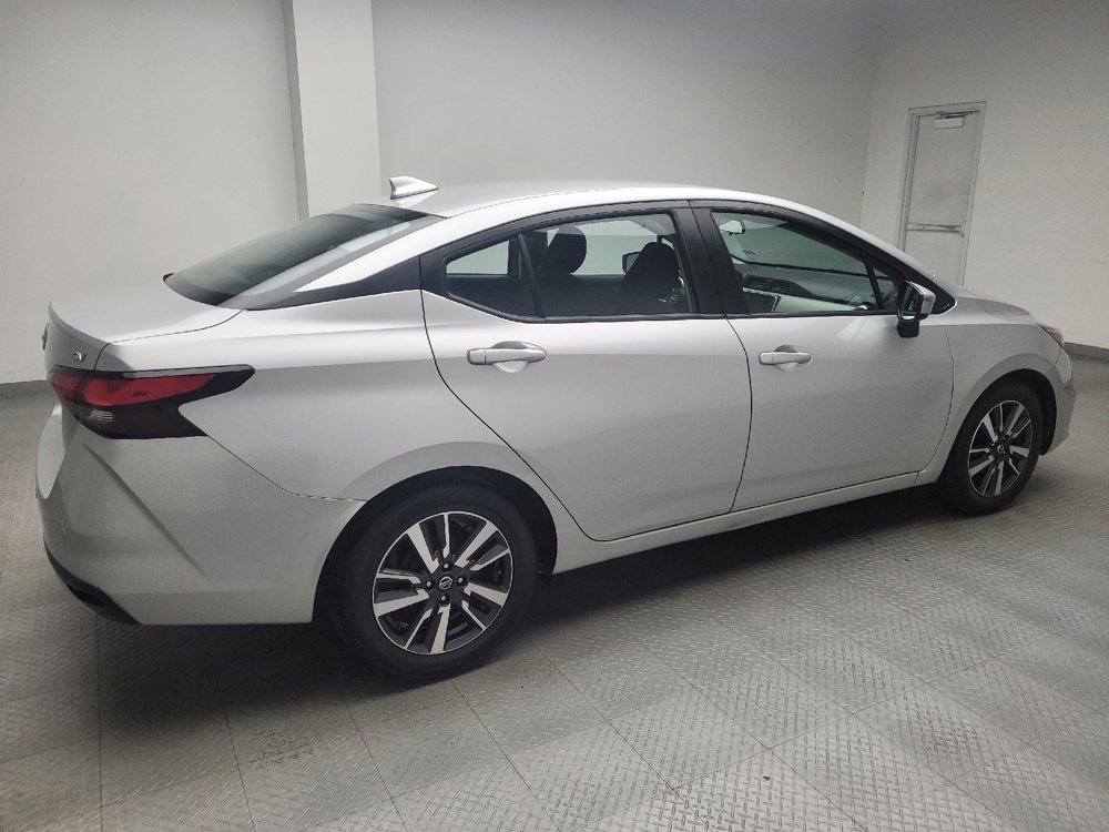 Used 2021 Nissan Versa SV FWD image 10