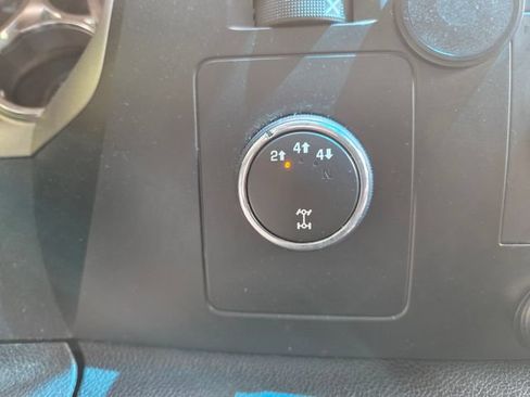 Used 2014 Chevrolet Silverado 2500 LT w/ Interior Plus Package AWD/4WD image 29