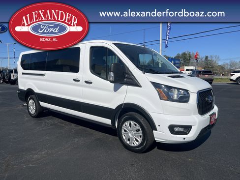 Used 2024 Ford Transit 350 XLT image 3