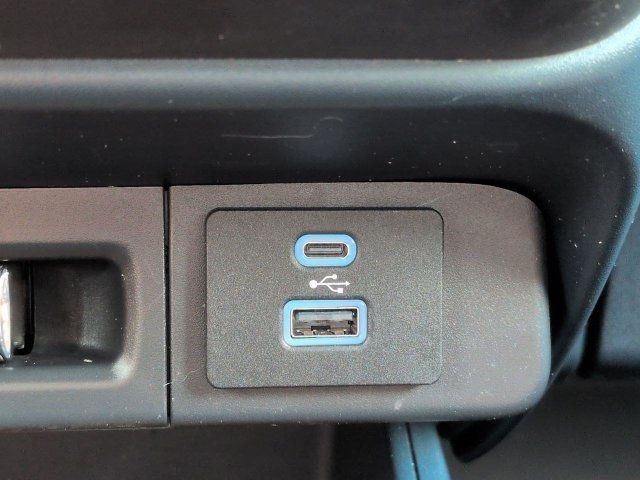 Certified 2022 Ford Maverick Lariat w/ Lariat Luxury Package AWD/4WD image 22