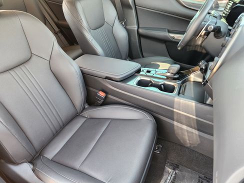 Certified 2024 Lexus NX 250 FWD w/ Towing Package (2000 Lbs) image 15