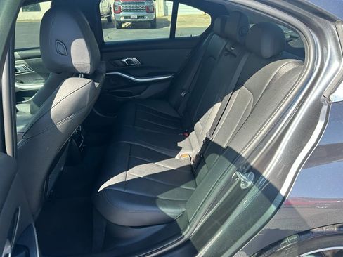 Used 2020 BMW 330i Sedan w/ Convenience Package RWD image 11