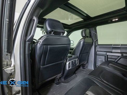 Used 2019 Ford F150 Platinum w/ Equipment Group 701A Luxury AWD/4WD image 30
