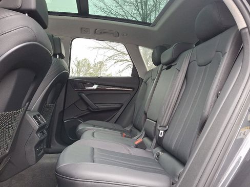 Used 2019 Audi Q5 2.0T Premium Plus w/ Premium Plus Package image 10