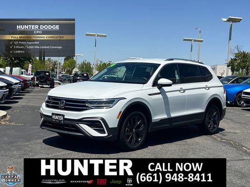 Used 2024 Volkswagen Tiguan SE AWD/4WD image 2