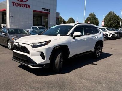 Used 2025 Toyota RAV4 SE