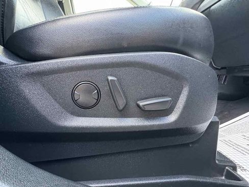 Used 2021 Ford Edge Titanium image 29