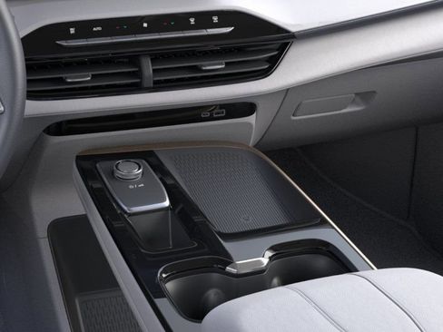 New 2026 Buick Enclave Avenir w/ Super Cruise Package FWD image 24