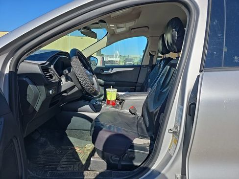 Used 2020 Ford Escape SE AWD/4WD image 10