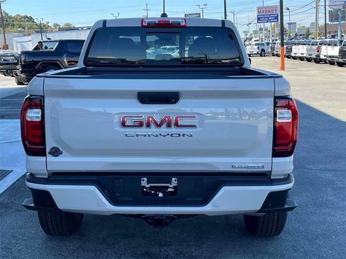 New 2026 GMC Canyon Elevation w/ Convenience Package image 4