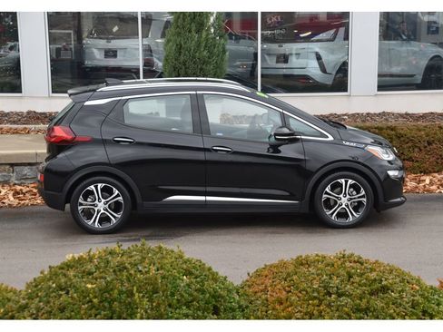 Used 2021 Chevrolet Bolt Premier w/ Infotainment Package image 3