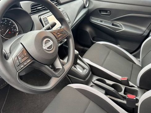 Used 2025 Nissan Versa S w/ S Plus Package image 10