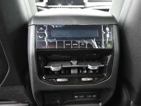 New 2026 Jeep Grand Cherokee L 4WD image 21