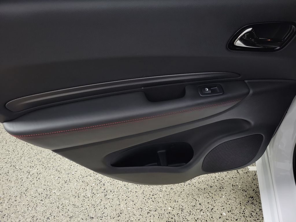 Used 2023 Dodge Durango R/T RWD image 17